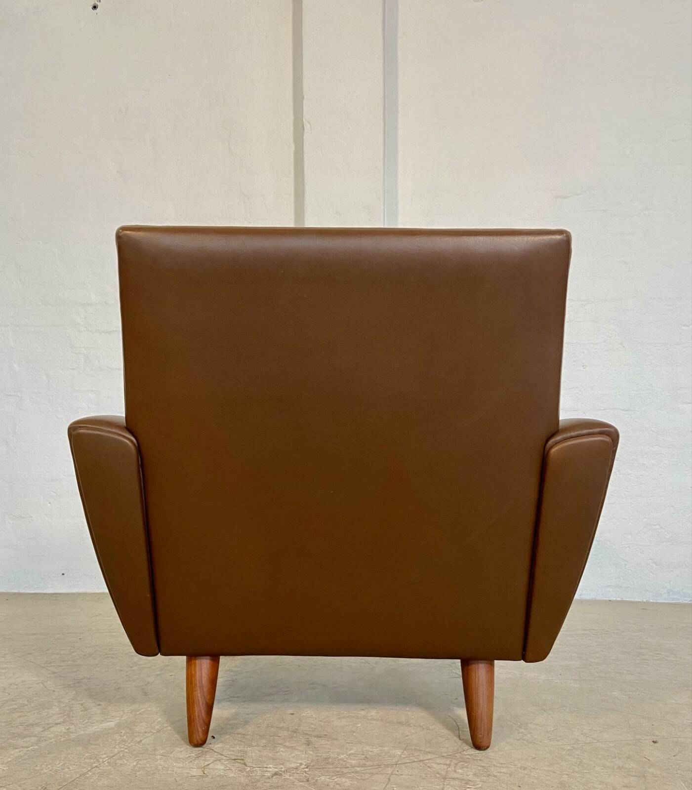 Vintage retro Danish mid-century G. Thams club chair in brown leather 60s