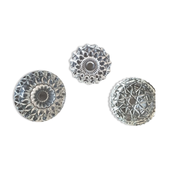 Set of 3 rosette ashtrays