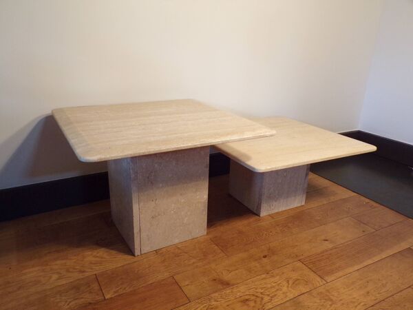 Duo de tables basses gigognes en travertin