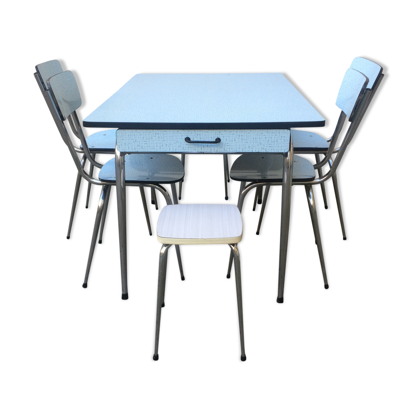 Kitchen table and chairs formica