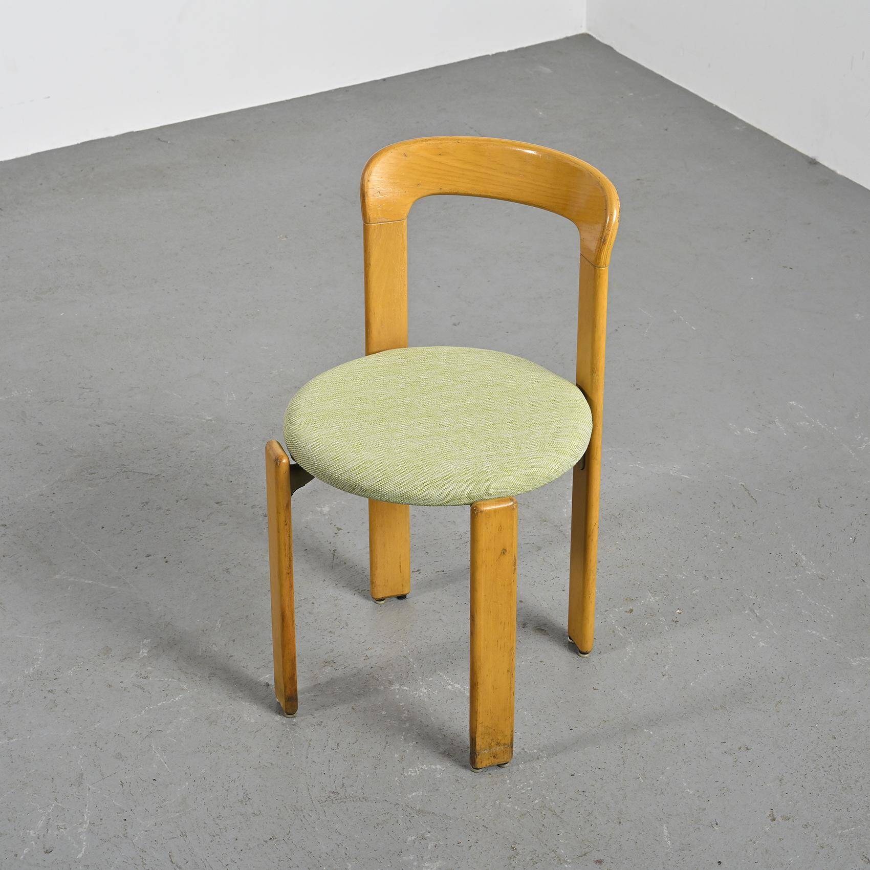 Suite de quatre chaises par Bruno Rey, 1971