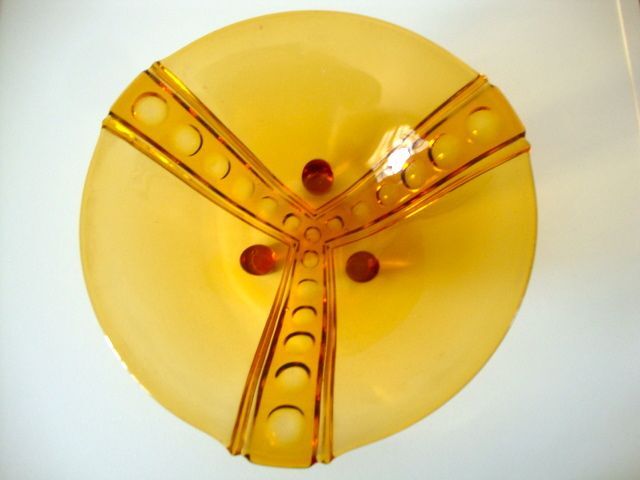 Large serving dish or amber-coloured compotier
