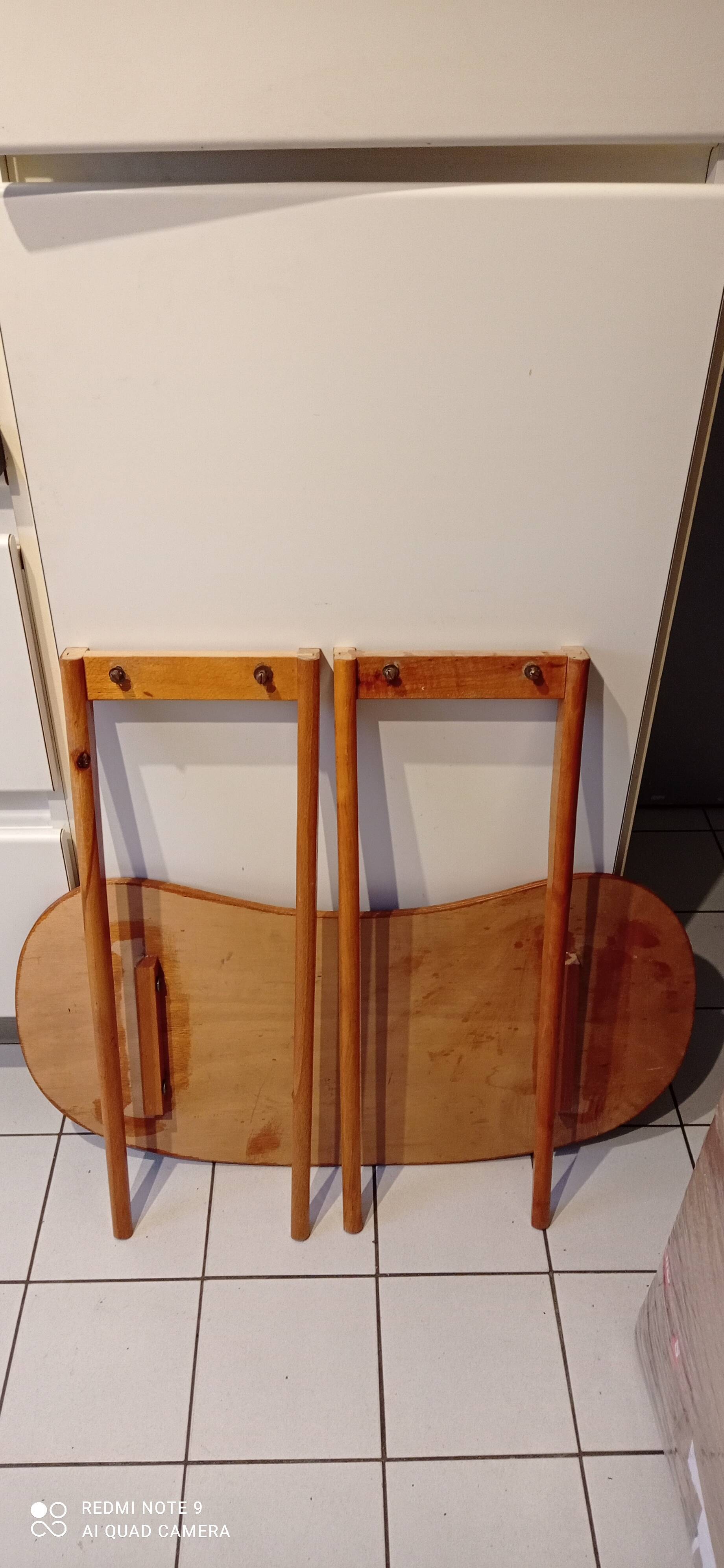 Scandinavian compass leg bean table