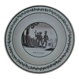 Earthenware plate Montereau 1825 hollow mark Mau N°10 death of Bayard