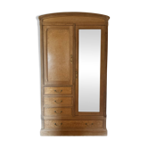 Armoire d’hôtel