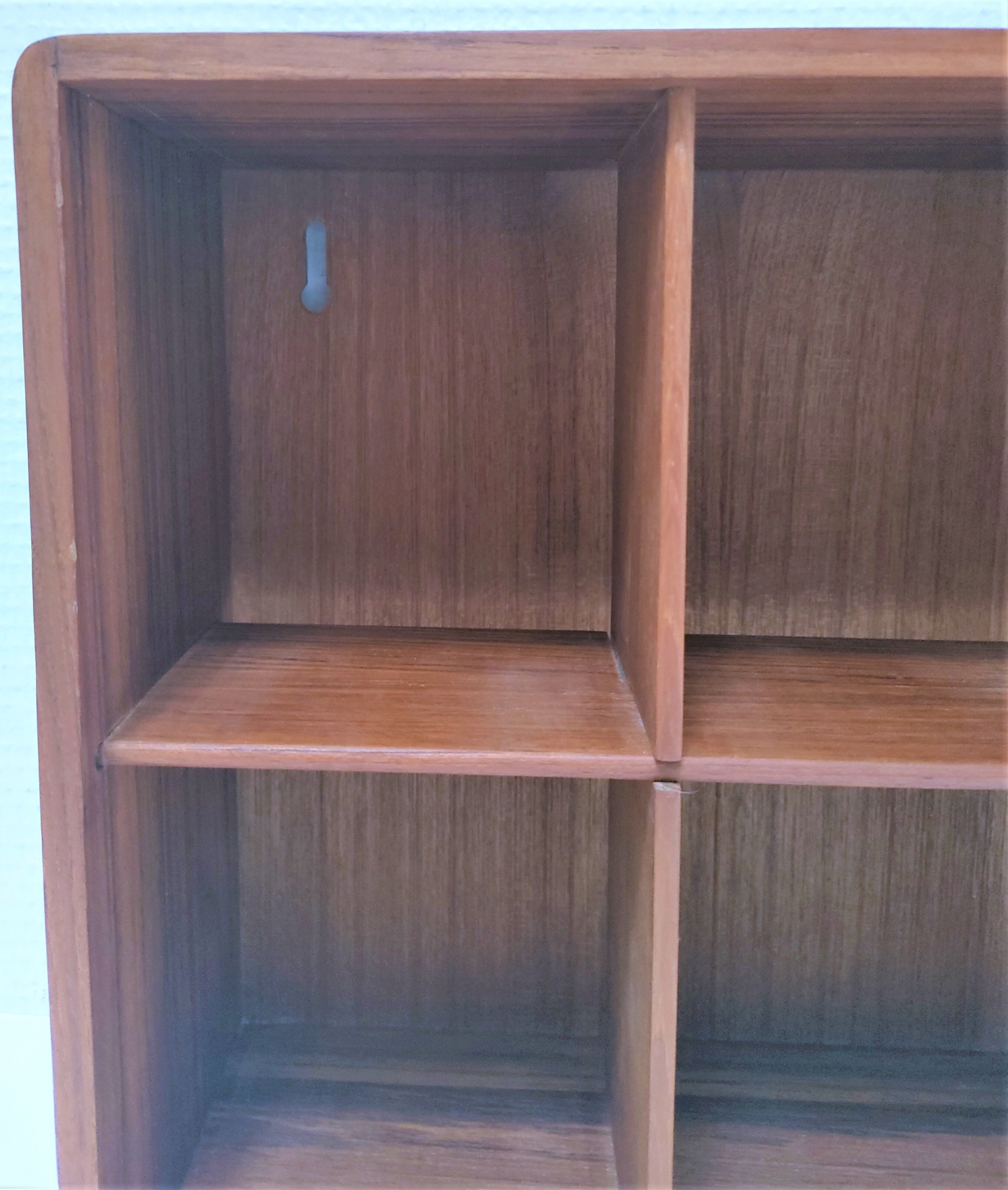 Wall shelf with solid wood compartments design 80s