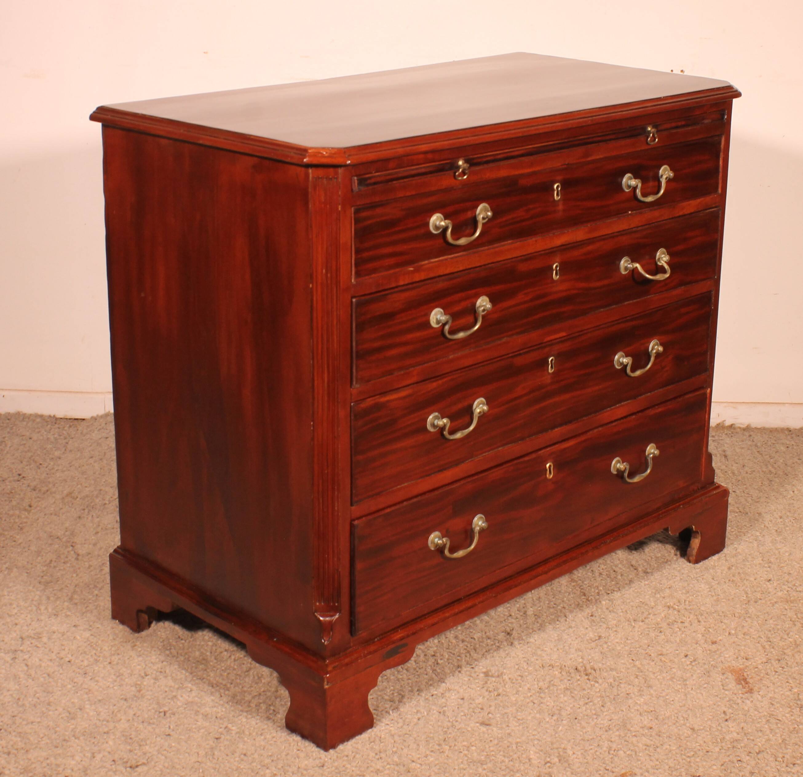 Commode d'époque George III En Acajou avec tirette - 18° Siècle