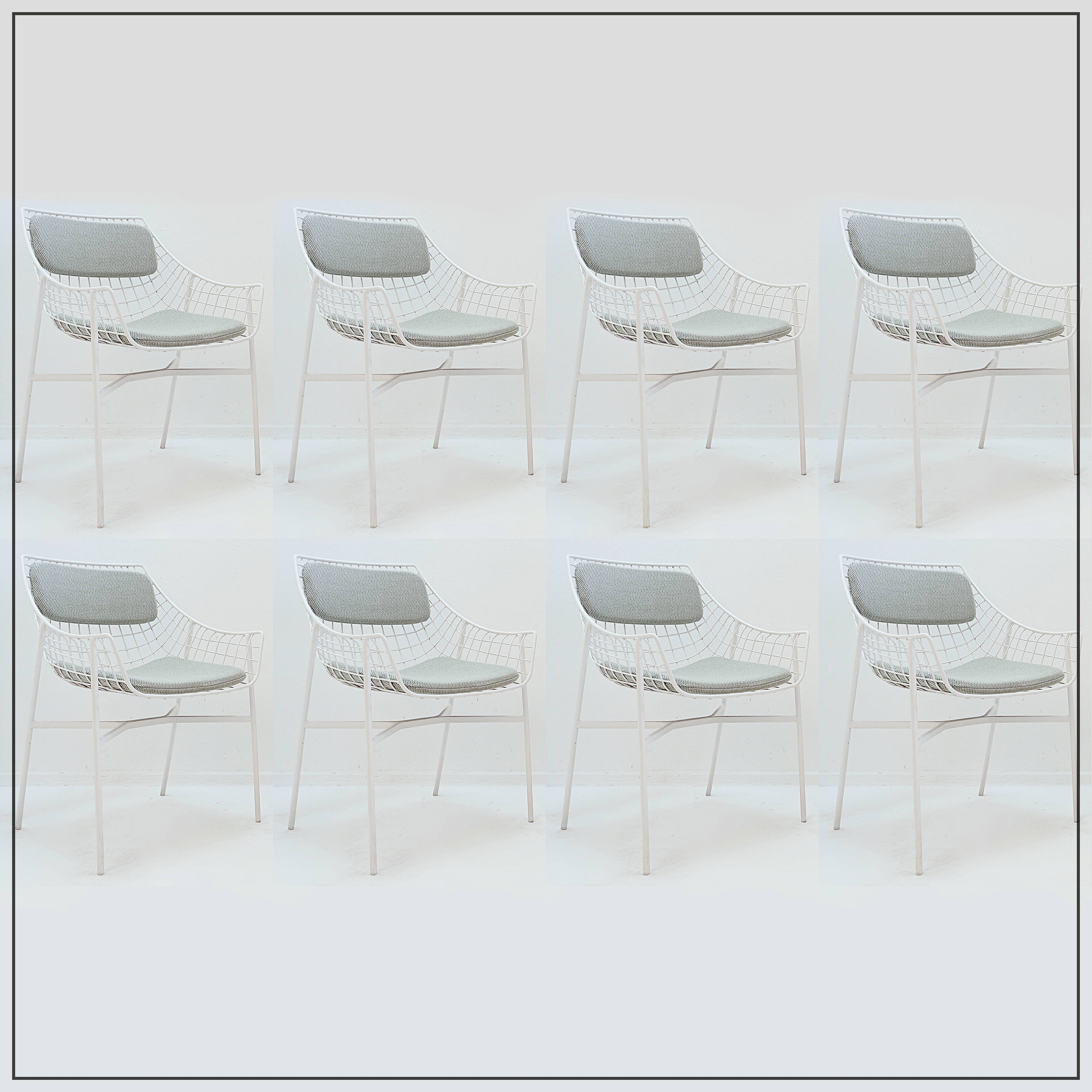 Ensemble de 8 fauteuils modernes en acier laqué blanc