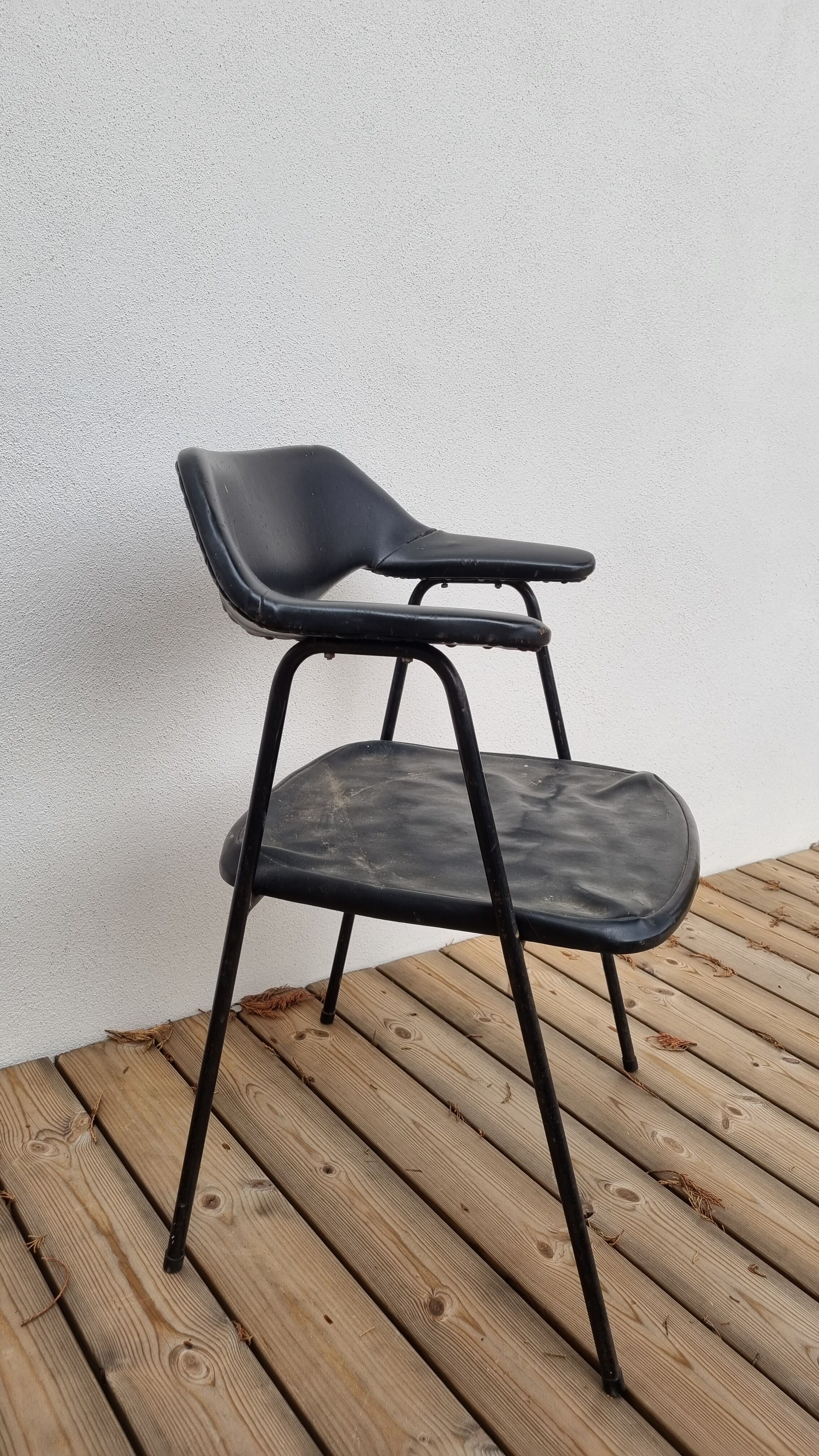 vintage robin day armchair