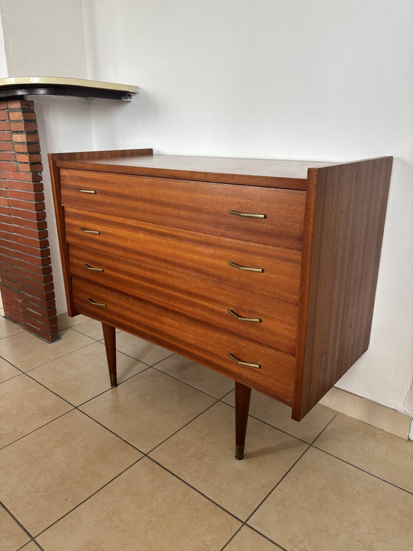Vintage oak chest of drawers