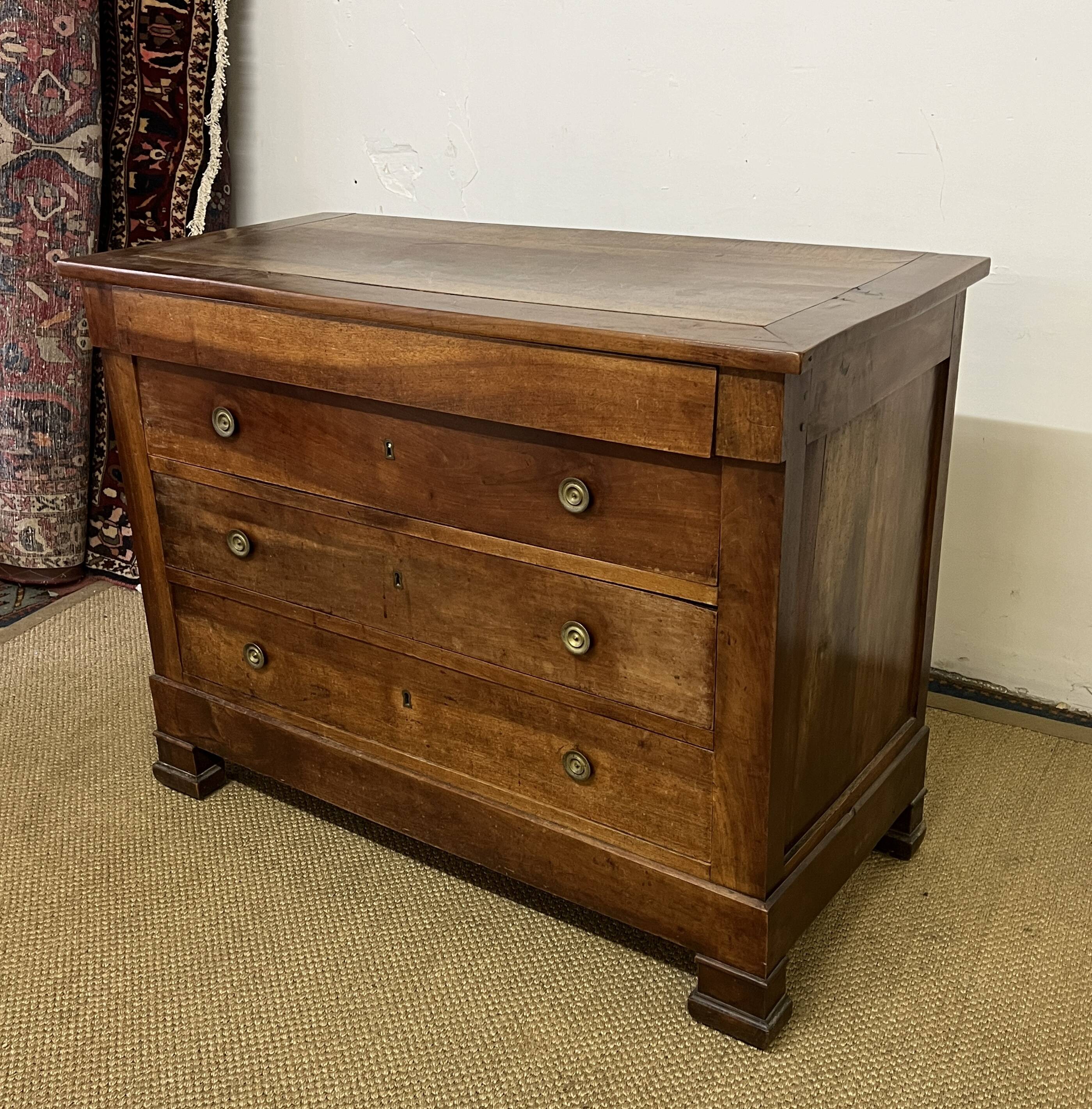 Commode en bois Louis Philippe du 19è siècle