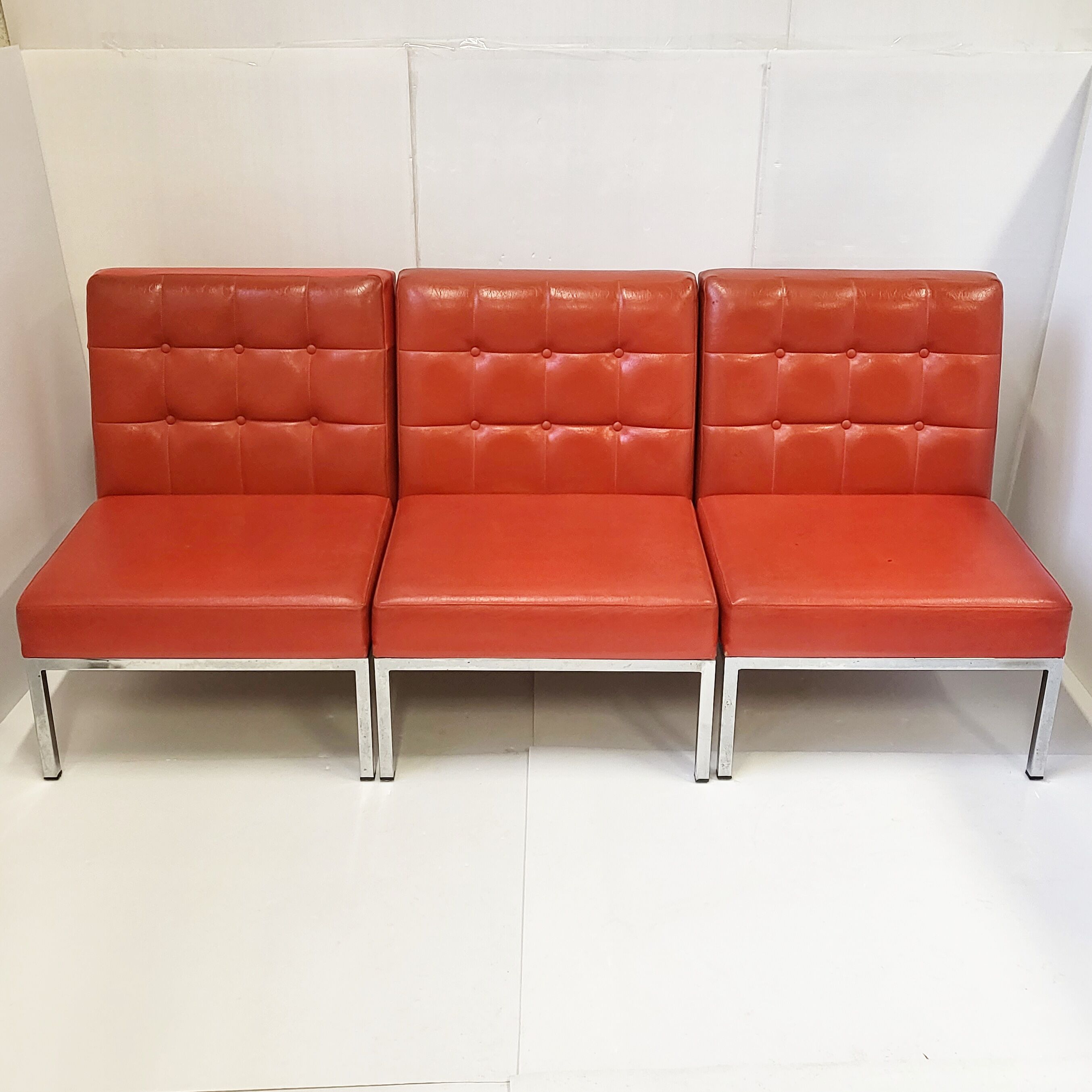 Suite of 3 vintage heaters forming a sofa