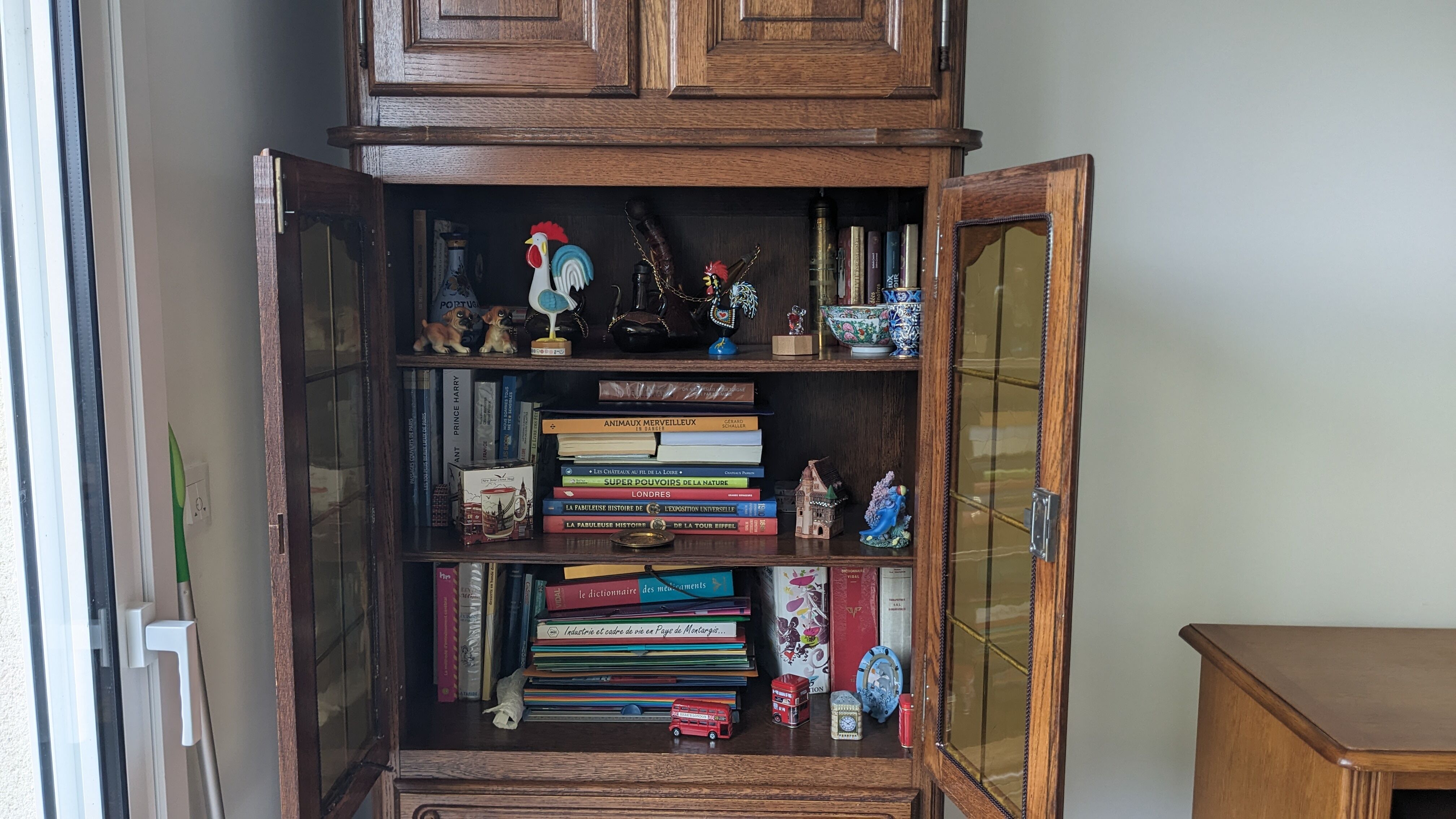 Vaisselier, meuble de rangement