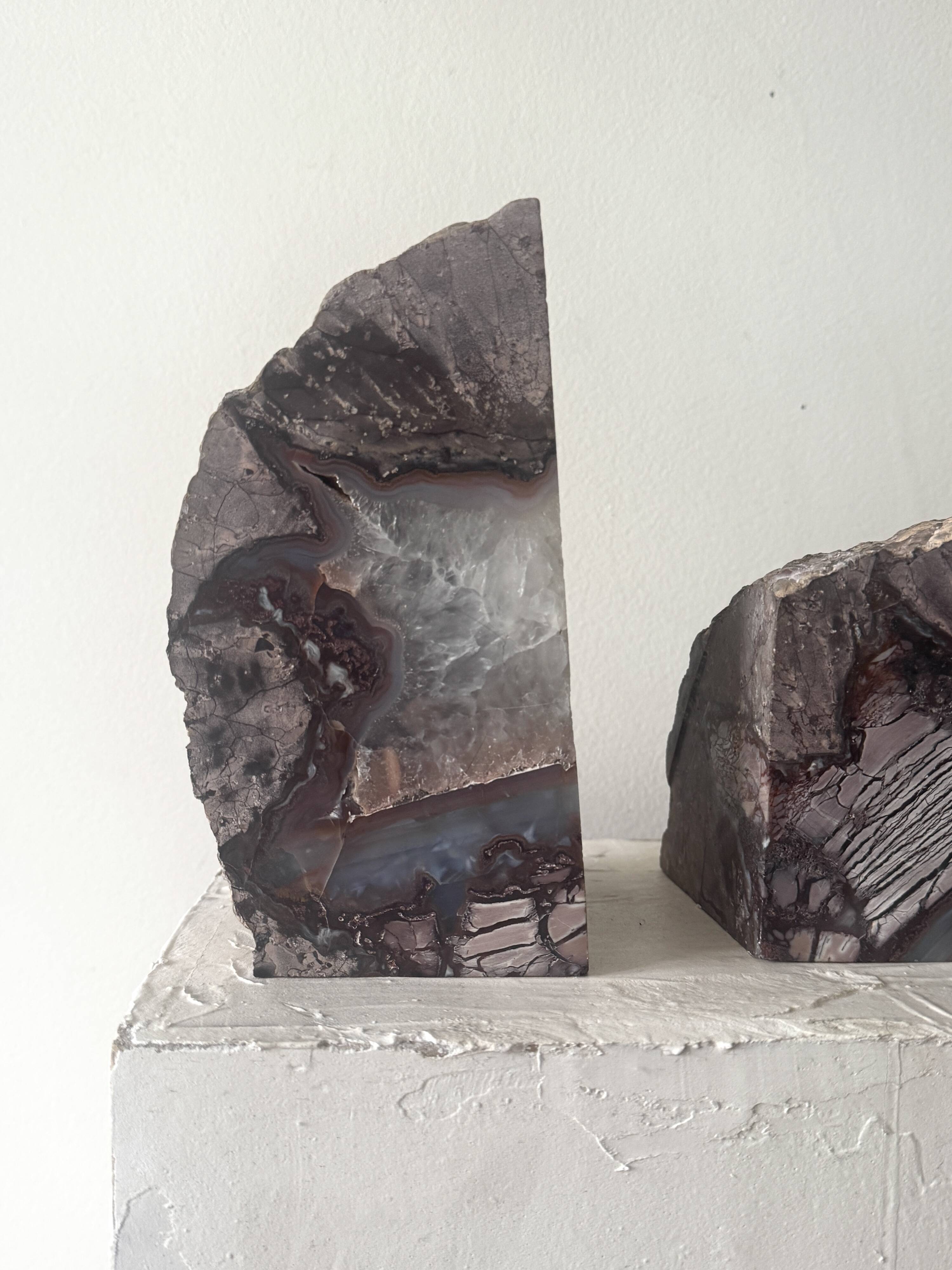 Mineral bookends made of genuine agate stone.
