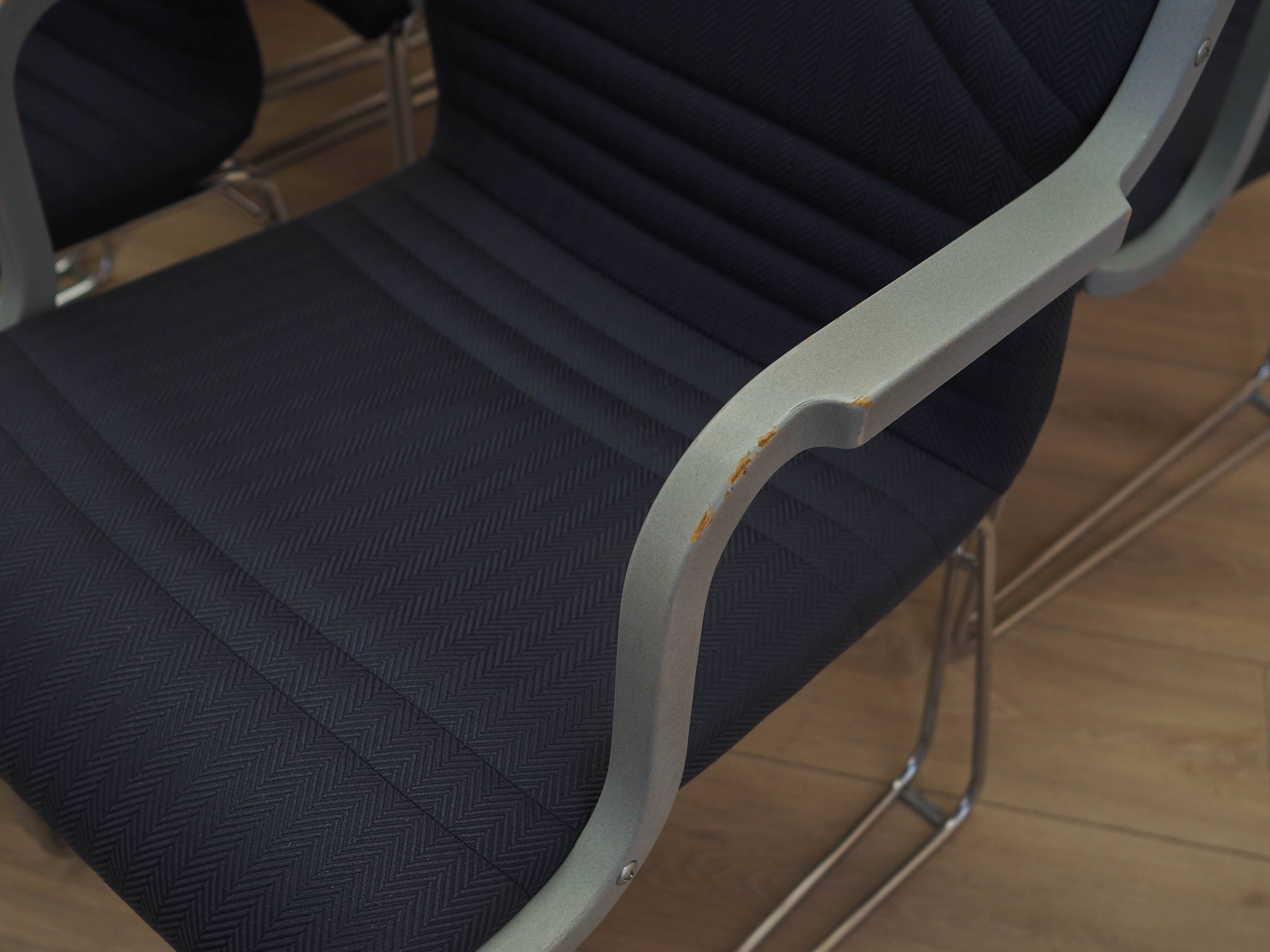 Ensemble de six fauteuils, design italien, années 1990.