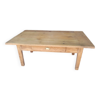 Table basse en bois rustique