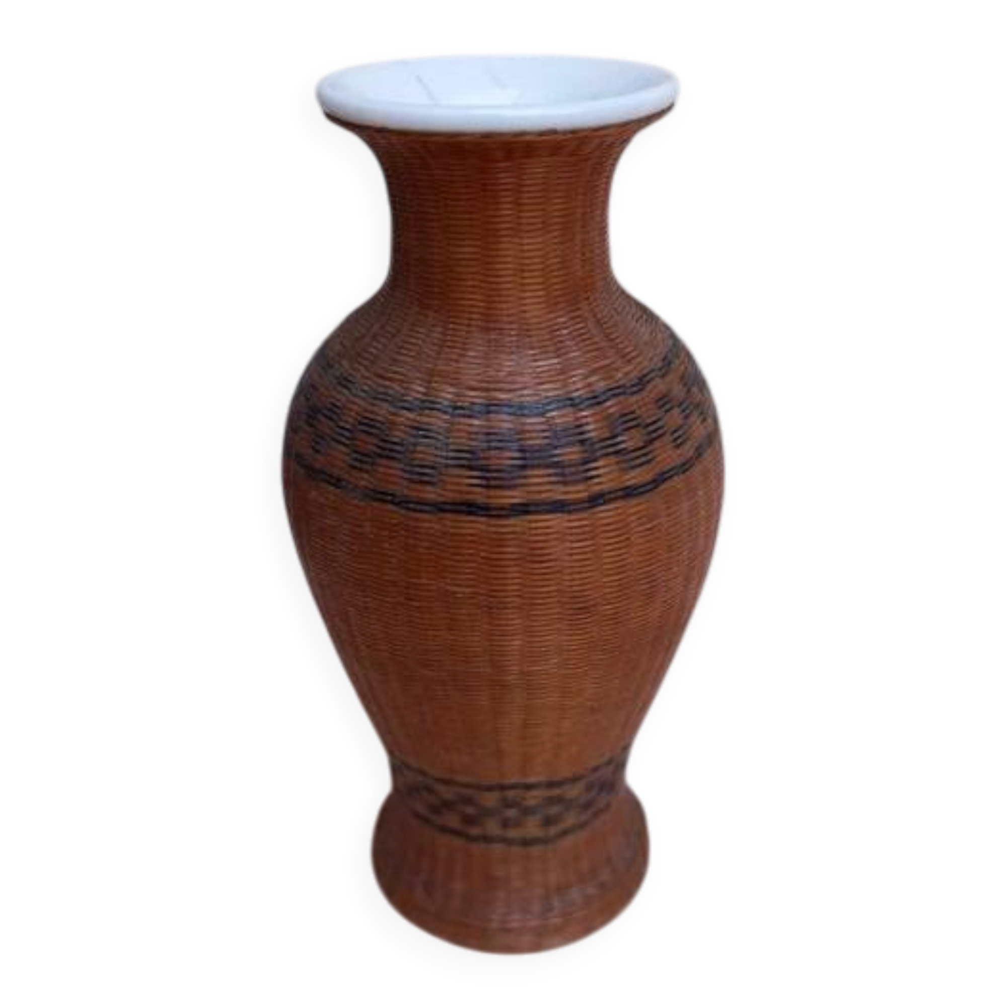 Small wicker vase or pen holder