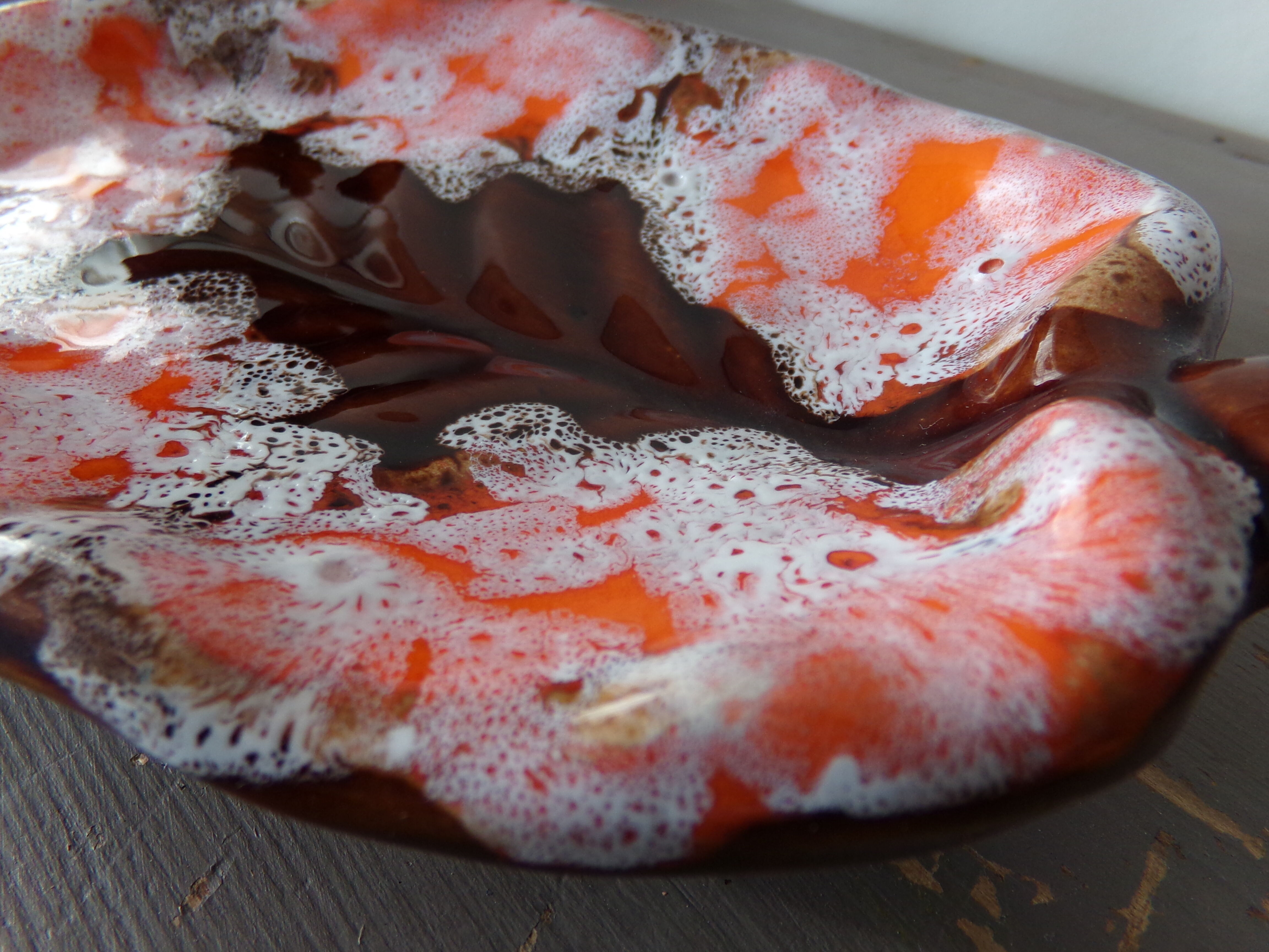 Vallauris leaf-shaped cup