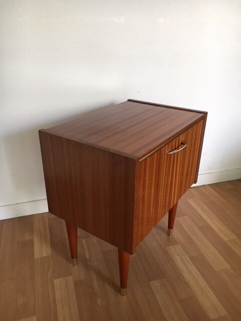 Chavet table varnished at door