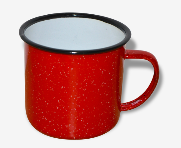 Tasse en tôle émaillée rouge moucheté
