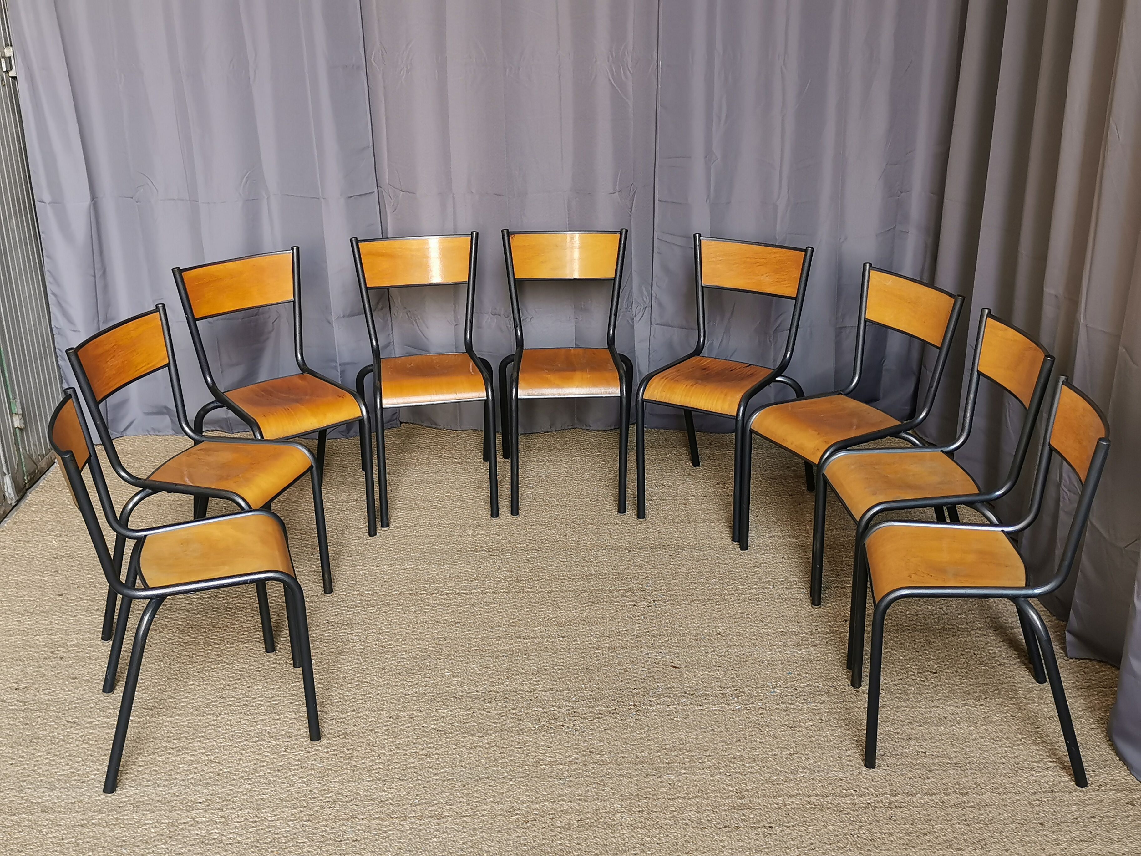 Lot of 18 vintage chairs "mullca"