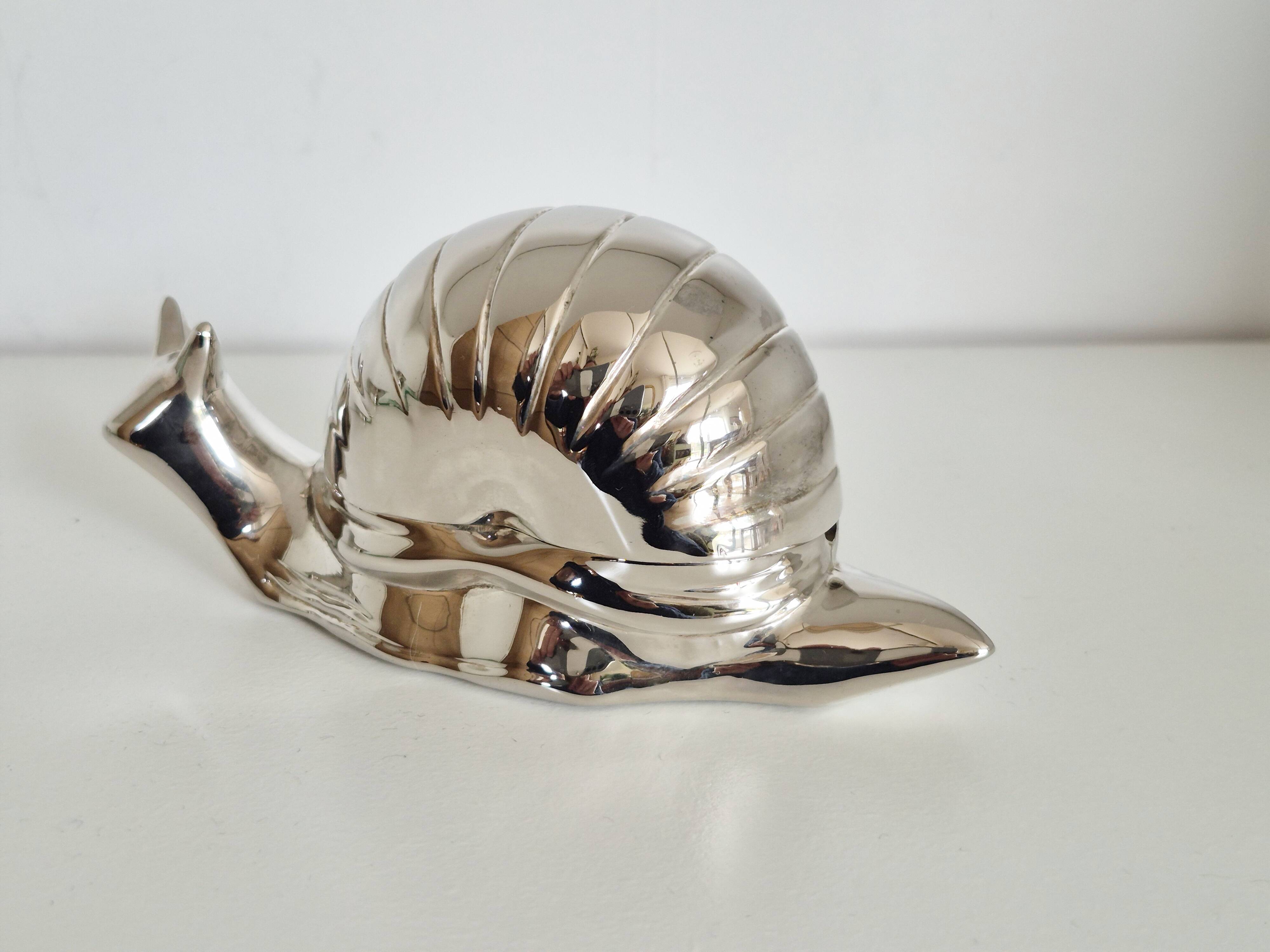 Vintage butter dish, silver-plated snail, salt shaker, 1950s.