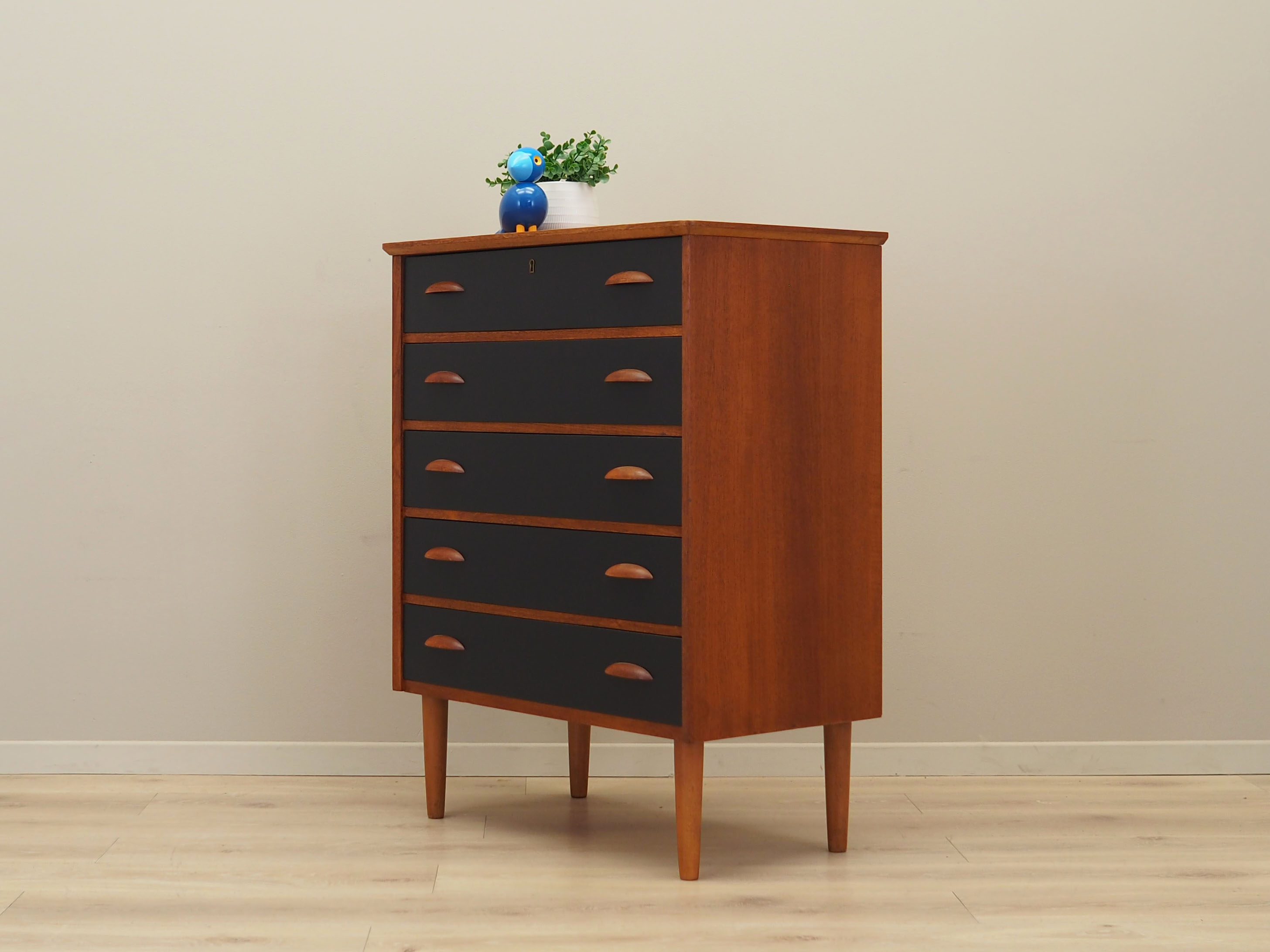 Teak chest of drawers, Danish design, 1970s, production: Denmark