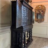 Large Louis XIII cabinet in ebony veneer, 17th century