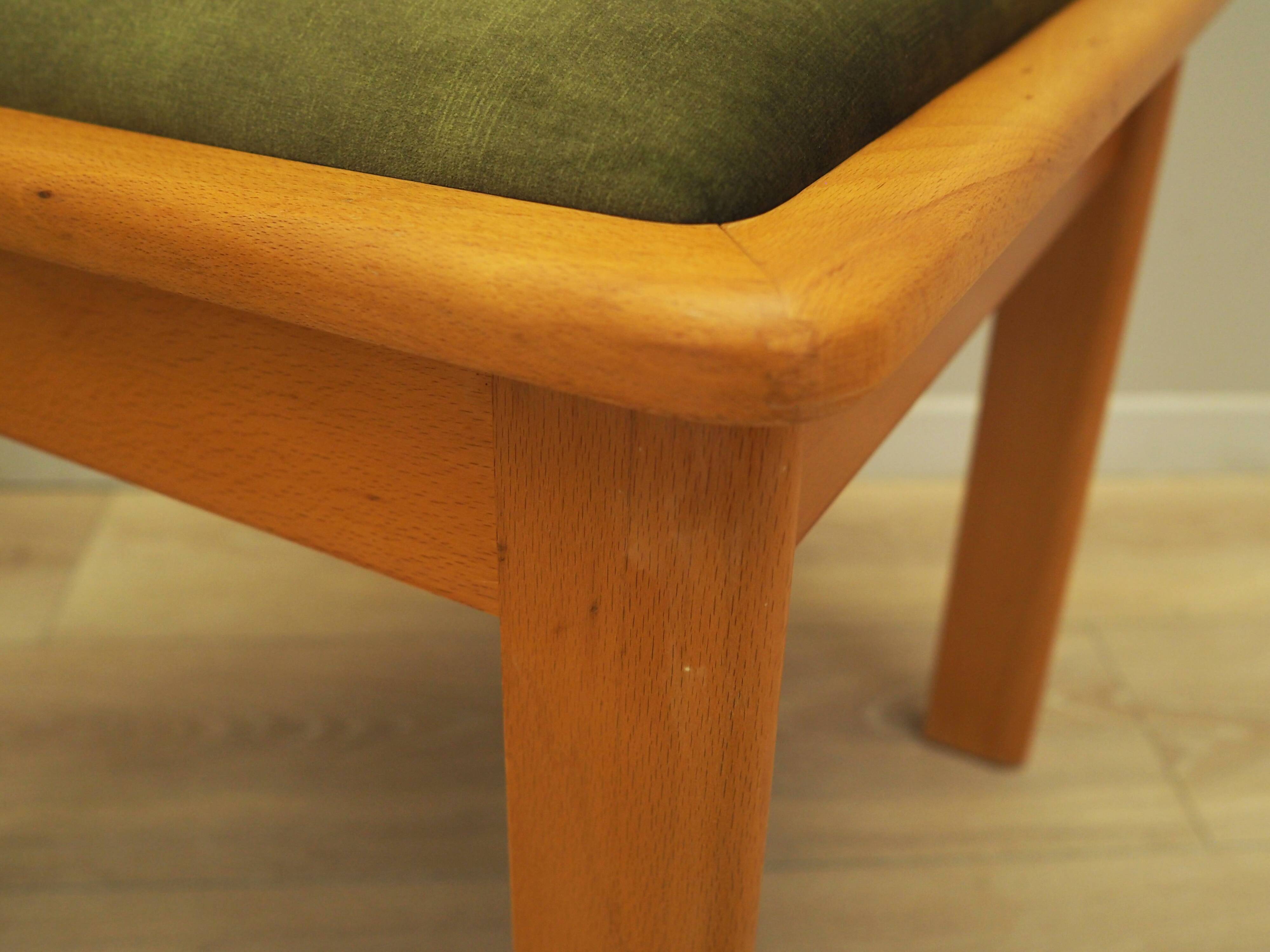 Ensemble de quatre chaises en hêtre, design italien, années 1970, production : Italie