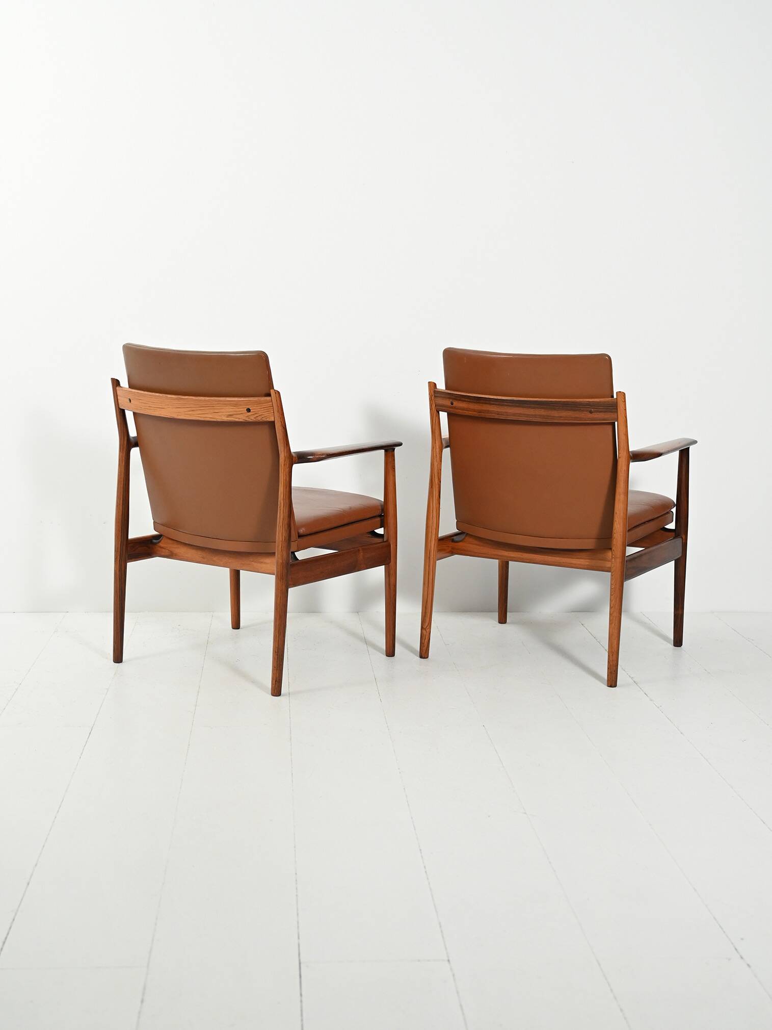 Pair of "Ark" armchairs by Arne Vodder