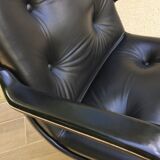Comforto leather armchair by Mobilier international