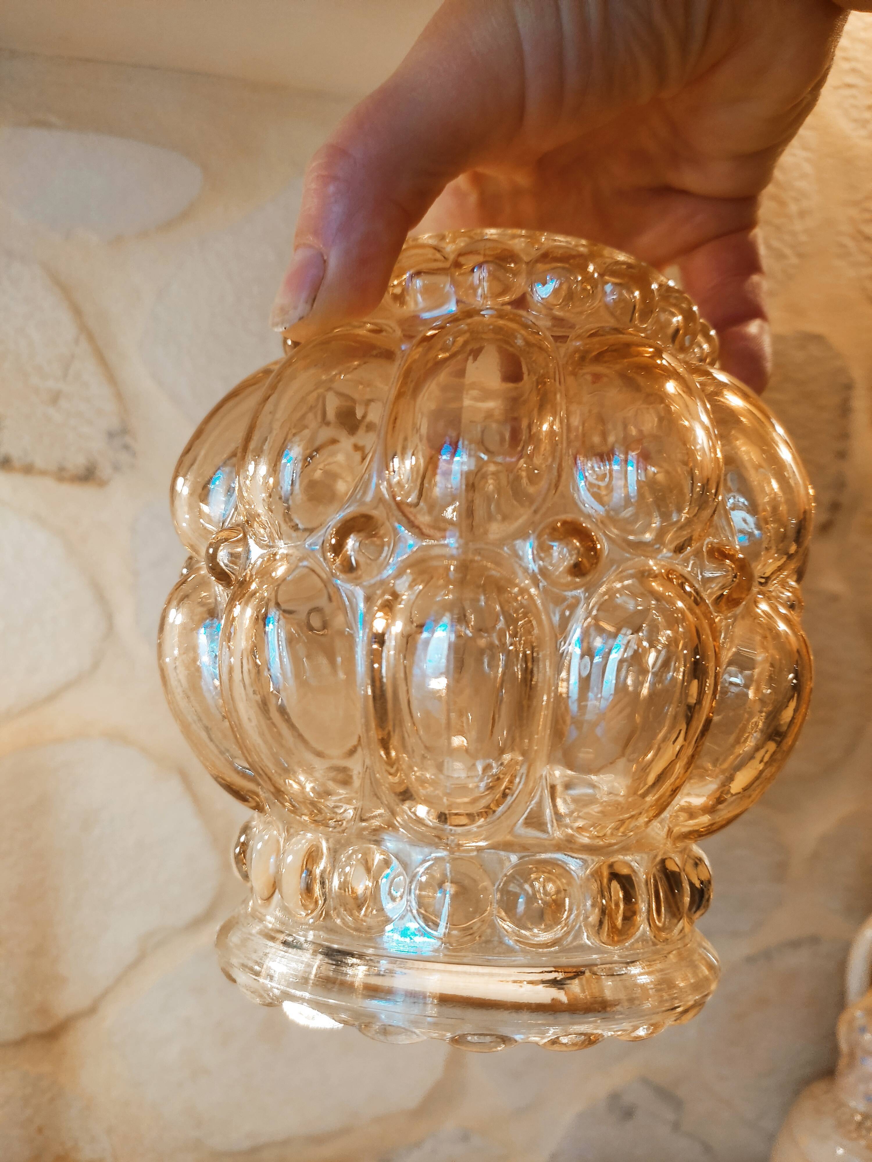 Tulip in iridescent golden glass