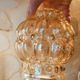 Tulip in iridescent golden glass