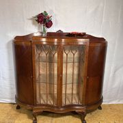 Late Victorian / Early Edwardian Display Cabinet (1880–1900)  A truly charm