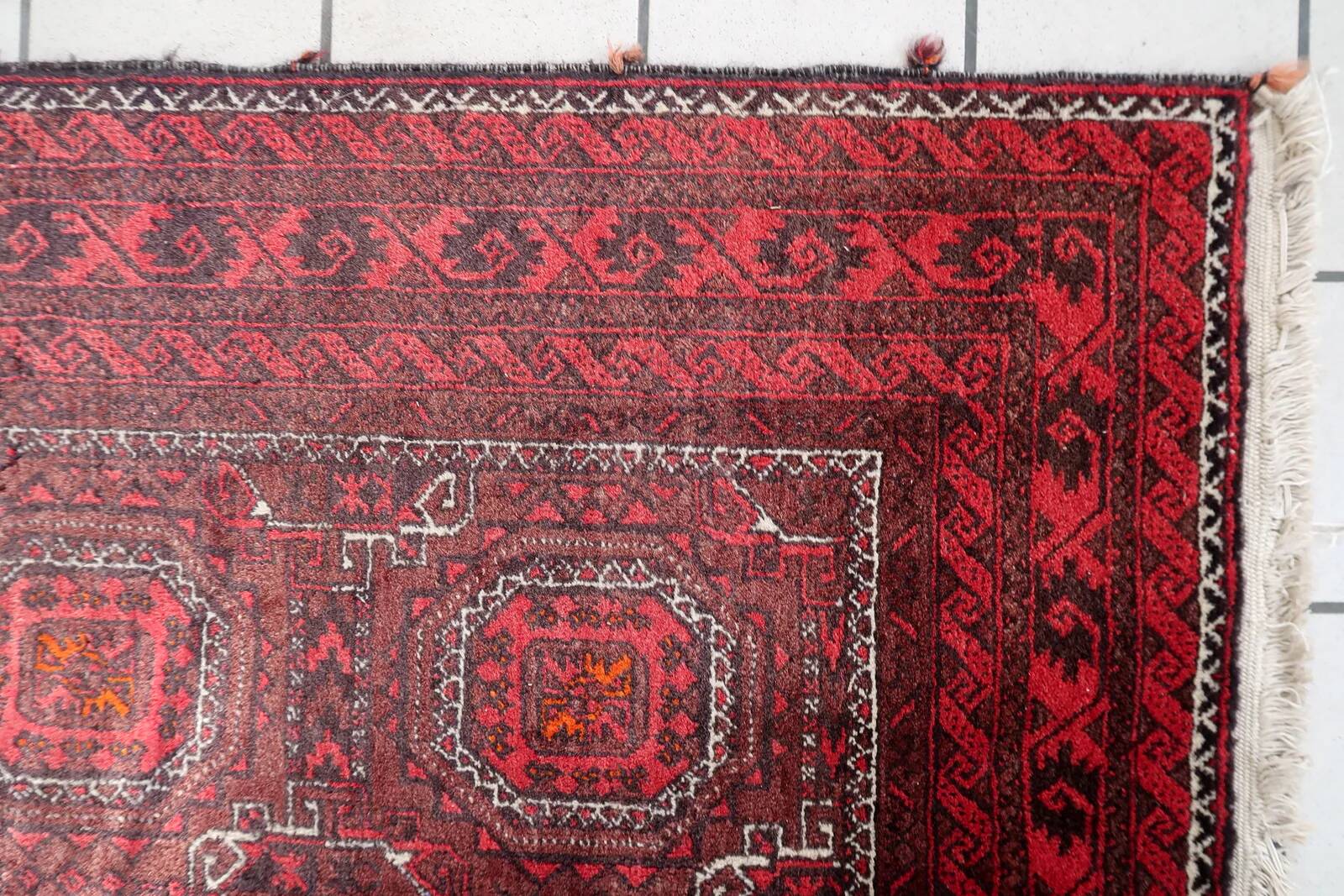 Tapis couloir baloutche afghan vintage 107 x 211 cm - tribal répétitif (1C1196)