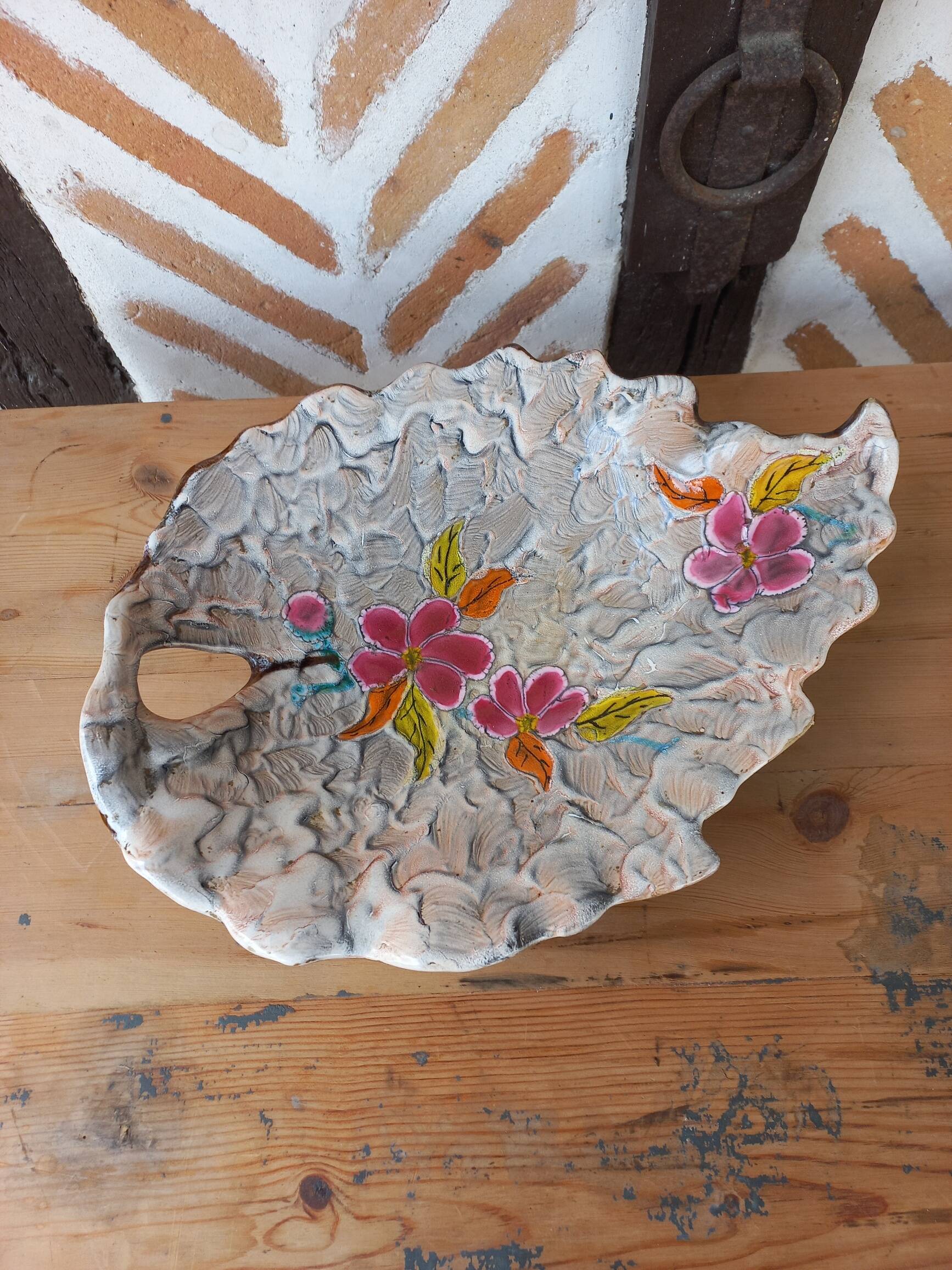 Vintage Vallauris style empty pocket fruit bowl