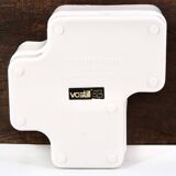 Vastill planter in white plastic by Michael McCann