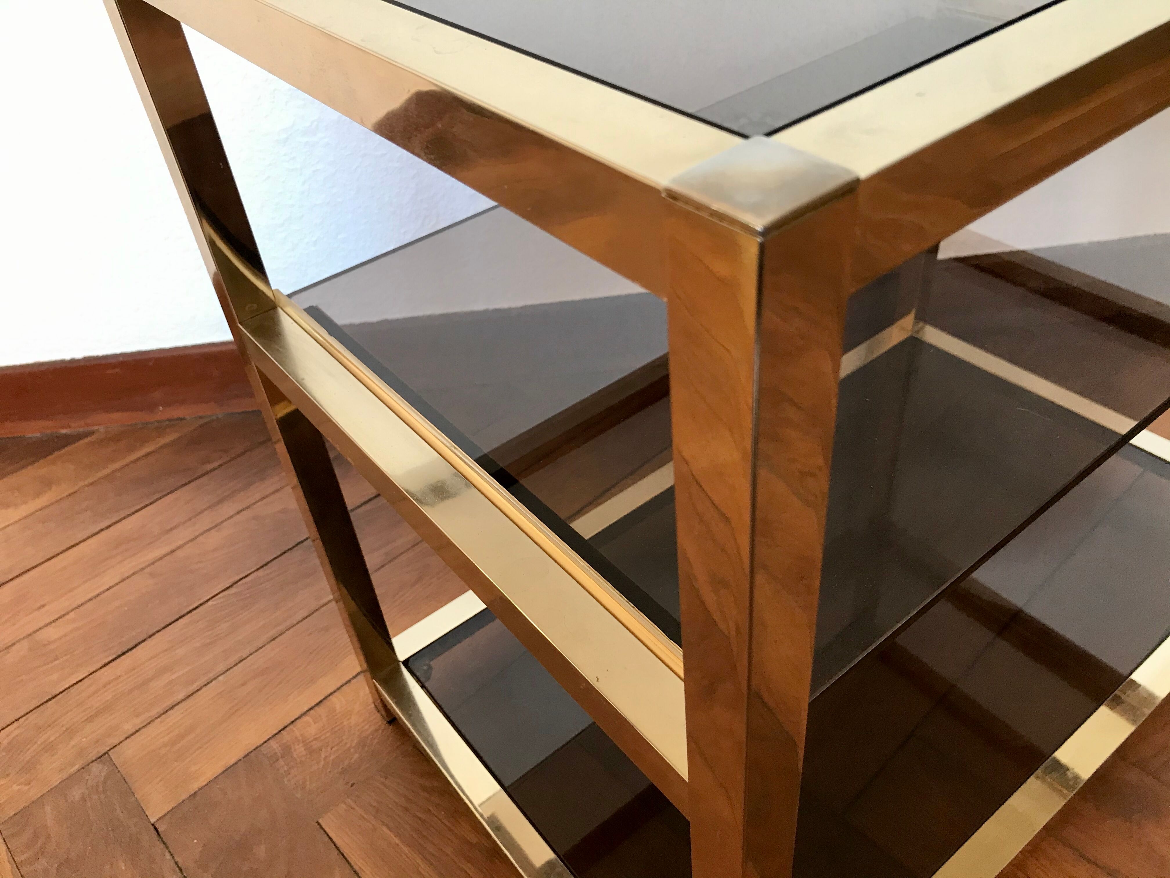 Golden aluminium dressing table