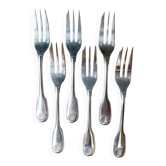 6 dessert forks, Christofle pie in silver-plated metal, shell decoration.