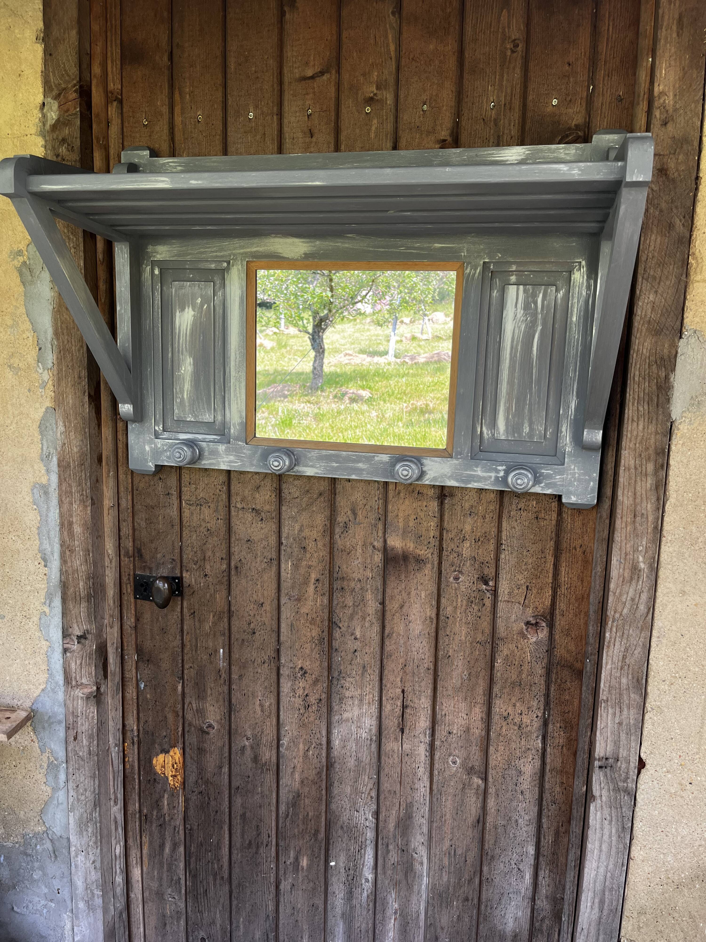 Wooden wall coat rack 4 pateres