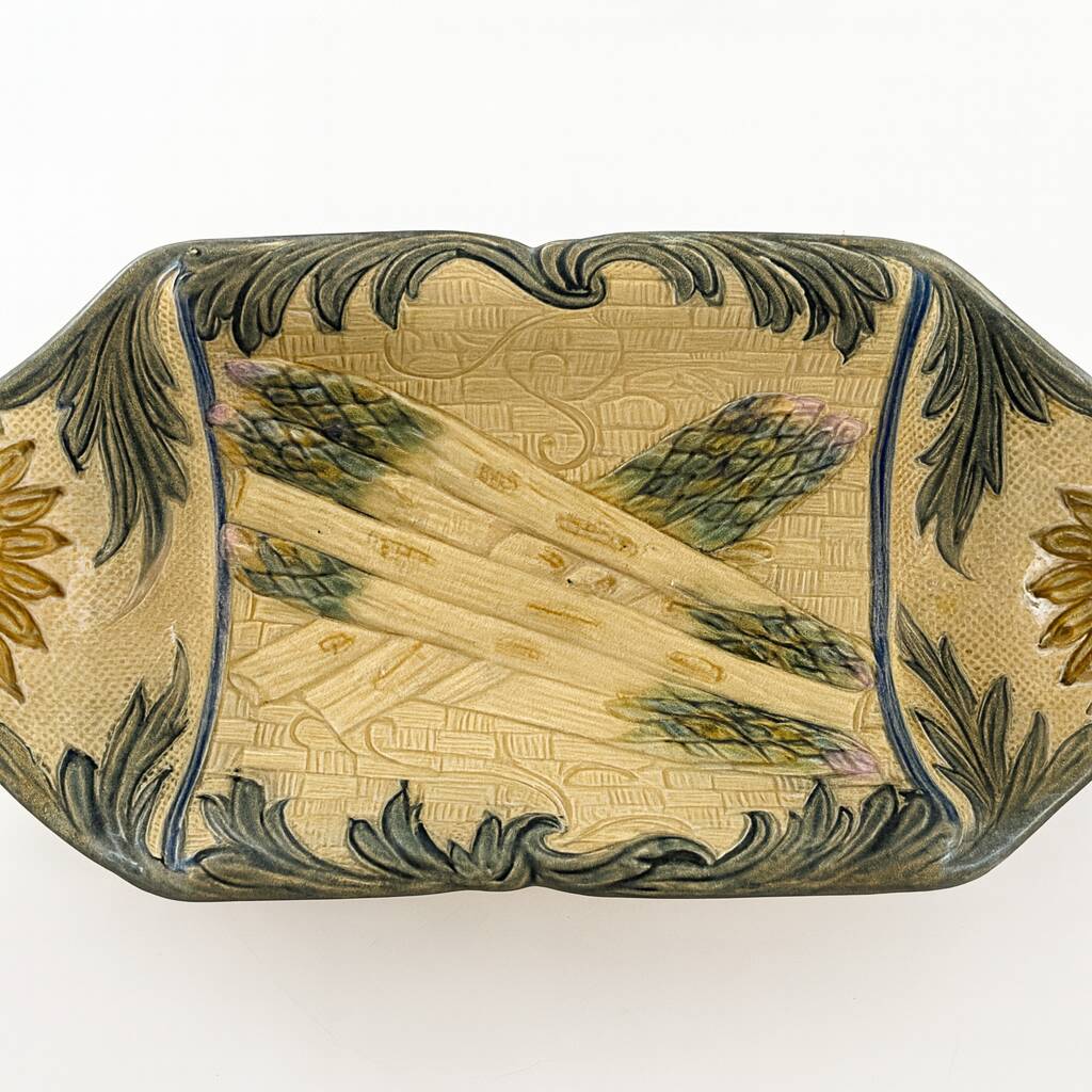 Antique asparagus dish in slip – Wasmuël, Belgium – circa 1880