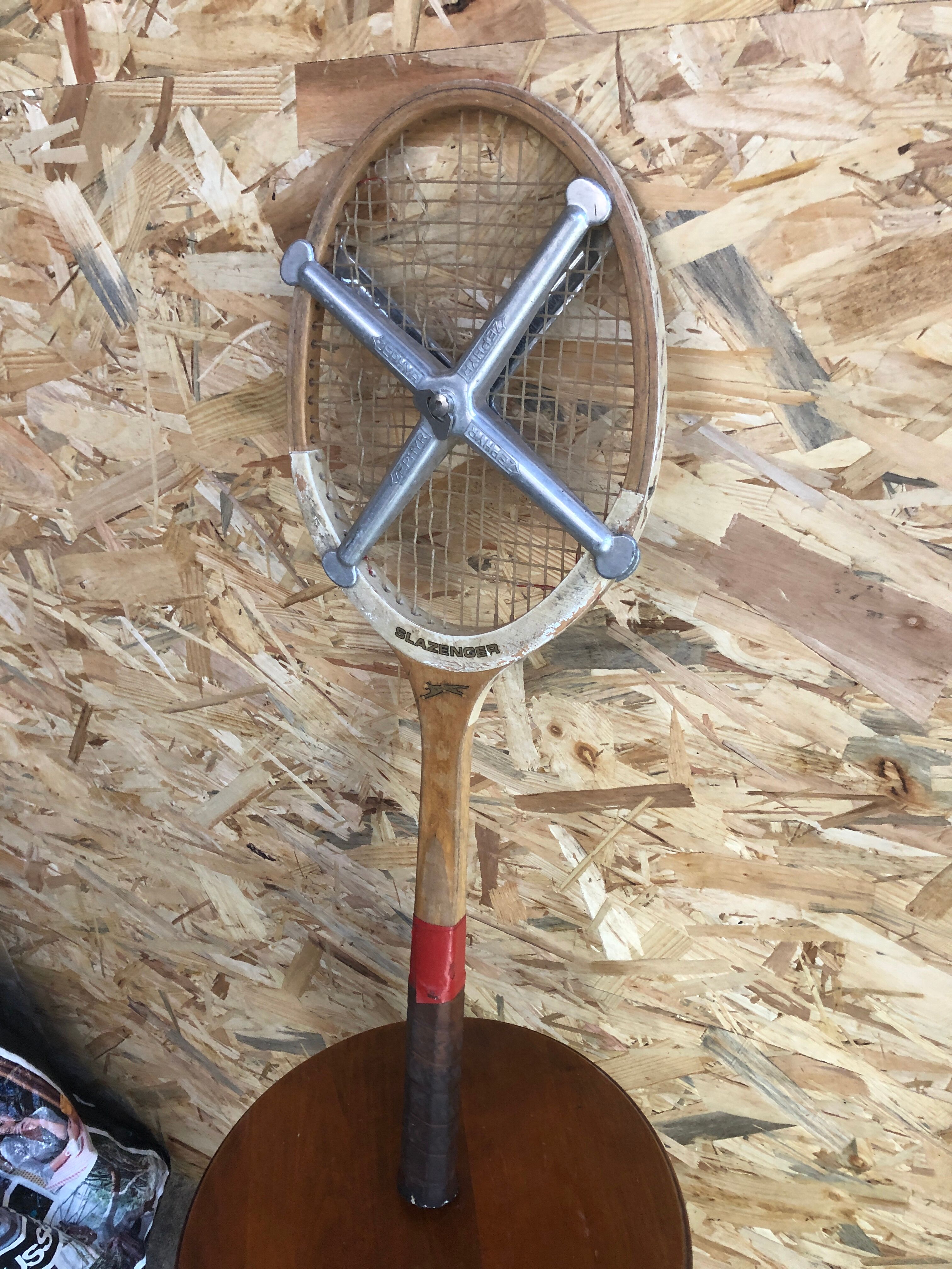 Old tennis racket Slazenger wood metal protection zephyr vintage