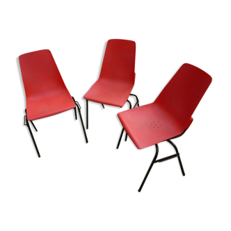 Lot of 3 chairs single-piece red "party room" vintage 1970s