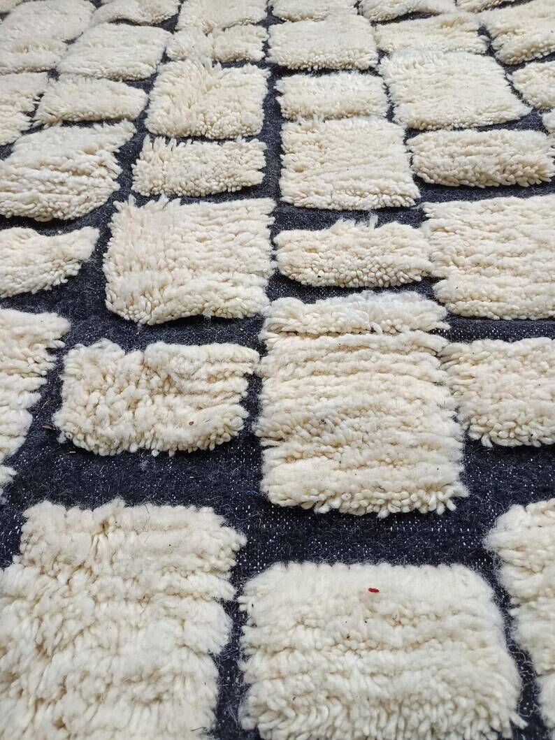 Moroccan Berber rug white-black 200cmx300cm