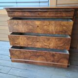 Antique chest of drawers