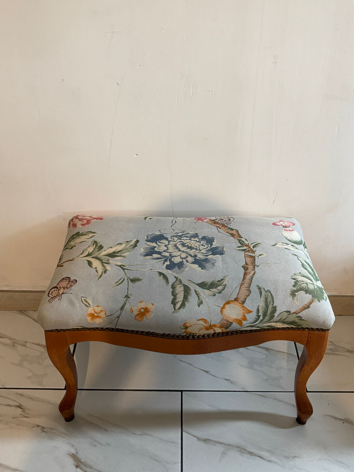 Louis XV style footstool with floral pattern