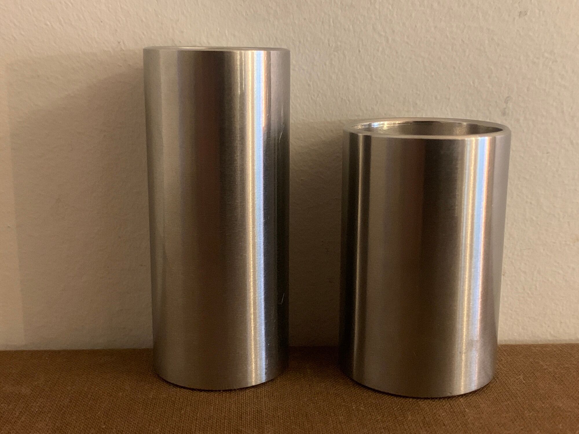 Stelton steel salt and pepper shaker, Scandinavian design Cylinda, Arne Jacobsen