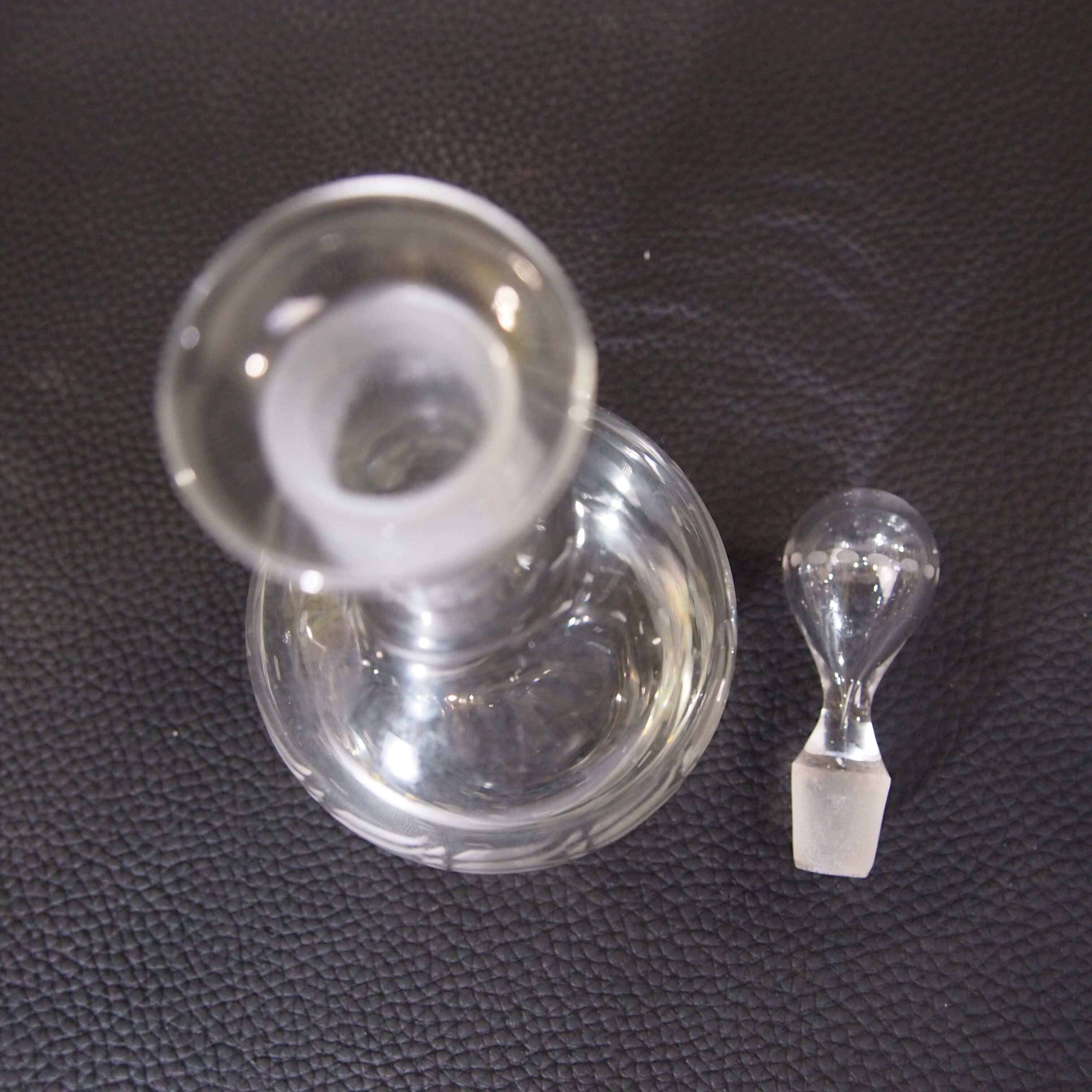 Glass crystal bottle