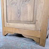 Glass-fronted cabinet from the 1930s-1940s.