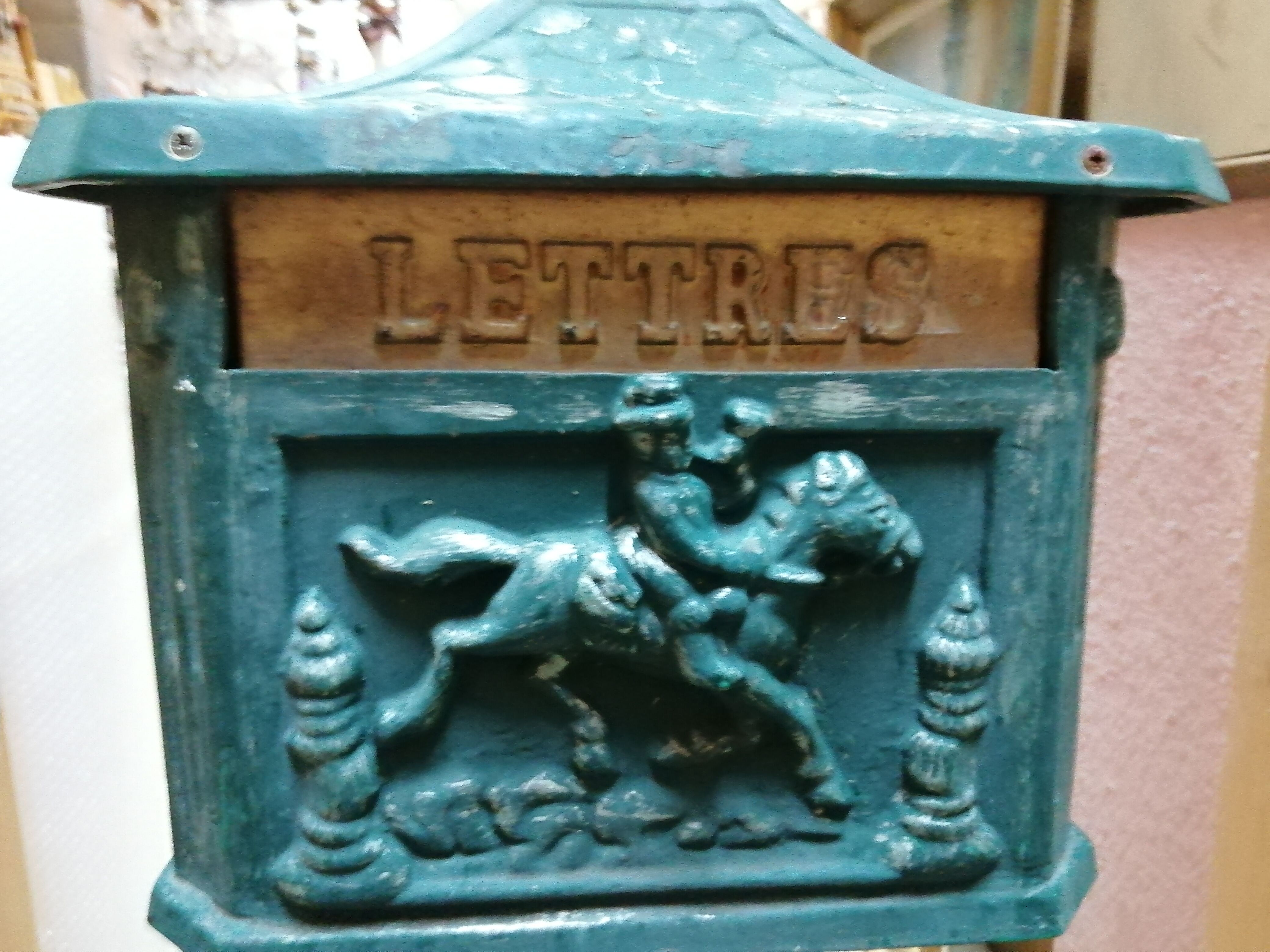 Old cast iron mailbox "Relais de Poste"